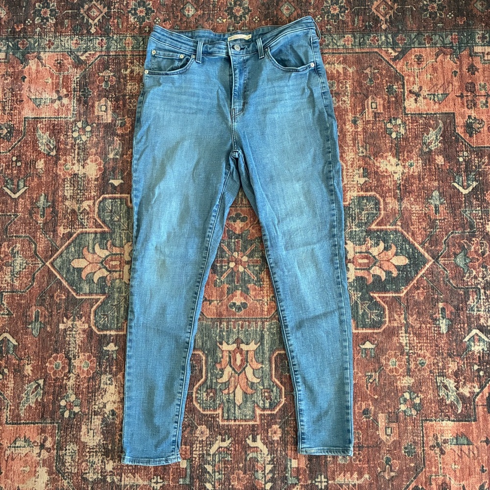 Levi’s 721 Women’s Jean- Size 32